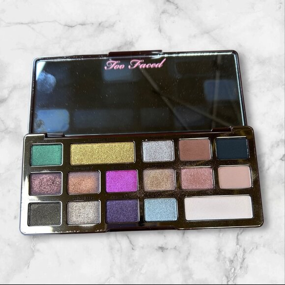 Two Faced Chocolate Gold Eye Shadow Collection Limited Edition NEW - Picture 1 of 9